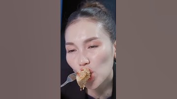 Ayu Ting Ting Keenakan Makan Bakso Seharga 10ribu!! #ayutingting #viralvideo  #terbaru #shorts