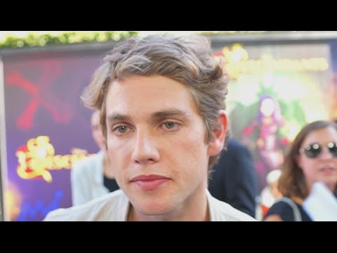 Disney's “Descendants" - Jedidiah Goodacre "Chad Charming" Interview