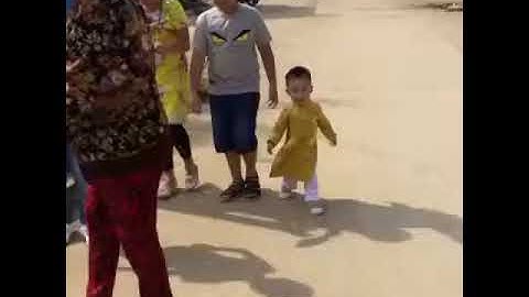 Kevinlilom đi chúc tết ông bà