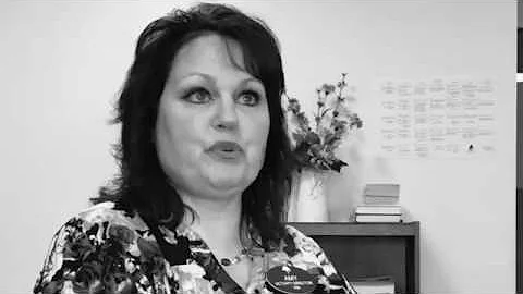 2017 Shining Star Support Staff Award, Amy Schmid