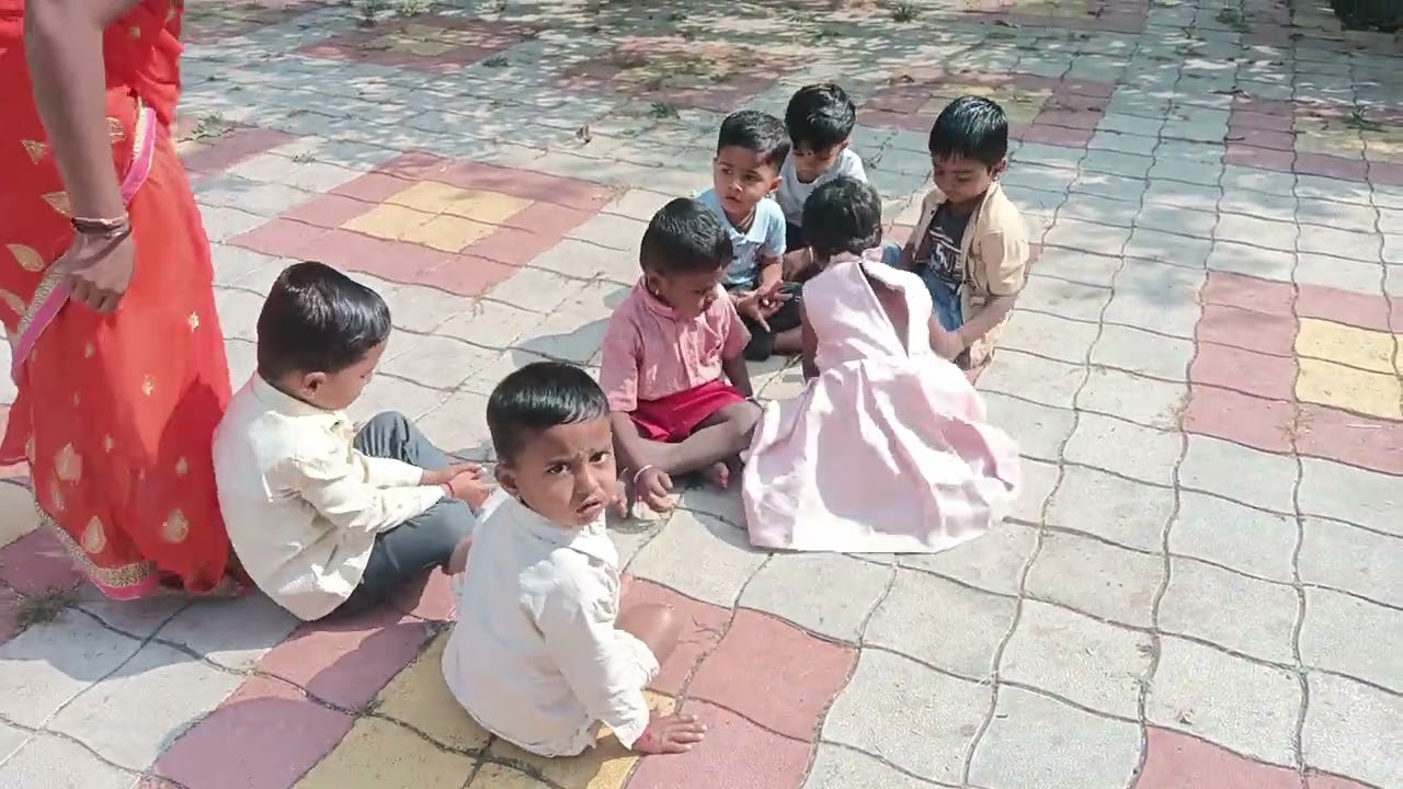 शाळेमध्ये अवधूत ची मस्ती#शेतकरी#रॉयल शेतकरी#🙏