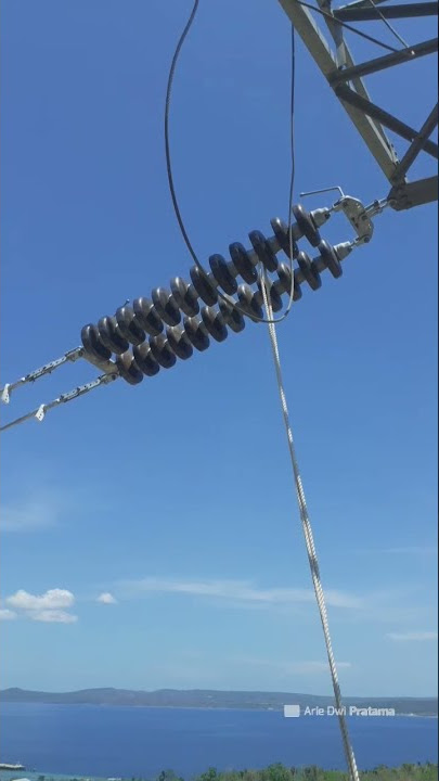 AKSI PEKERJA SUTET PENGENCANGAN KABEL ##sutet #youtubeshorts #stringingindonesia #trending