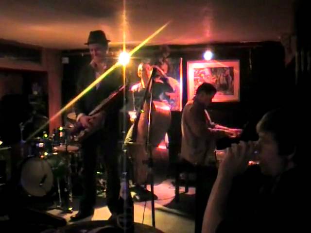 Watch Dexterritory play i'm a fool to want you  KEVIN MCMAHON on YouTube