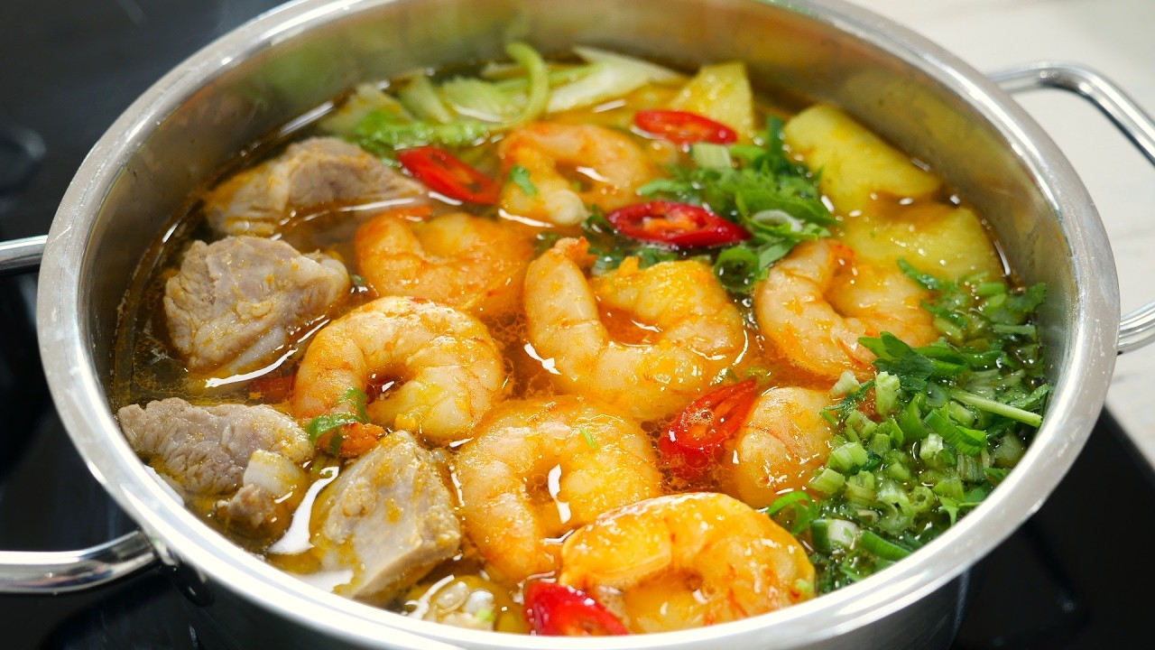 Tết Xong, Nhà Có Dư Trái Thơm, Nấu Món Này Ngon Đặc Biệt và Giải Ngán Nữa - Bún Sườn by Vanh Khuyen