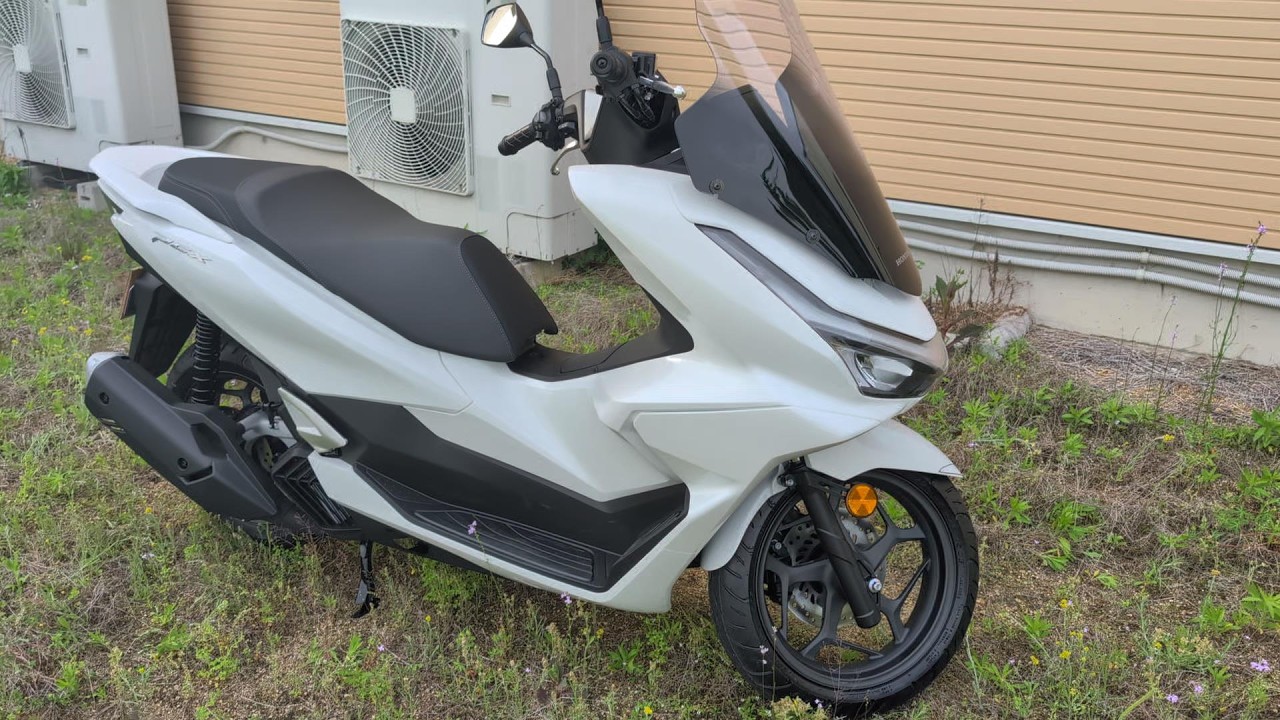 PCX125 2025] Purchase Report and Seat Cover Comparison - YouTube