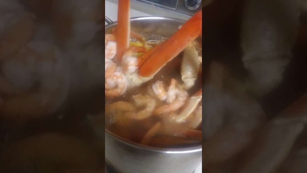 Crab boil!!! - YouTube