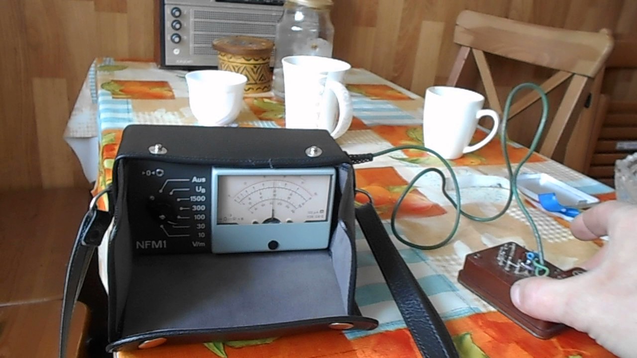 Самодельный дозиметр - YouTube