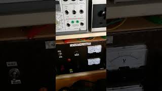 Hobby Werkstatt mit einigen Analog Messgeräten, Grundig, Müter, Hameg, Fluke, Impuls- Reflektometer