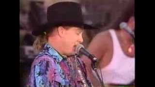 Can't Break It To My Heart - Tracy Lawrence - Live 1993 chords