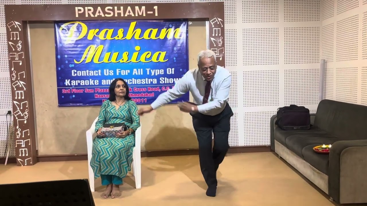 #Comedy act on Har admi ko biwi ka gulam hona chahiye and 2 other songs