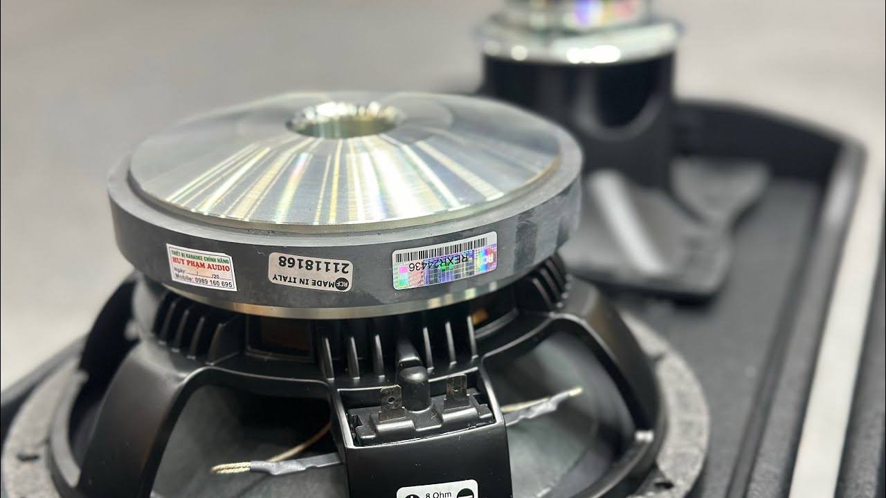 RCF C-max 4110 đẹp đã ít nhưng đẹp như bóc xốp thế này thì khó gặp lắm ạ 0989160695