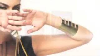 Ebru Yasar - Delidir S.facebook.turku.dostu