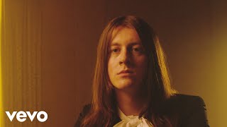 Смотреть клип Blossoms - Ribbon Around The Bomb (Official Video)