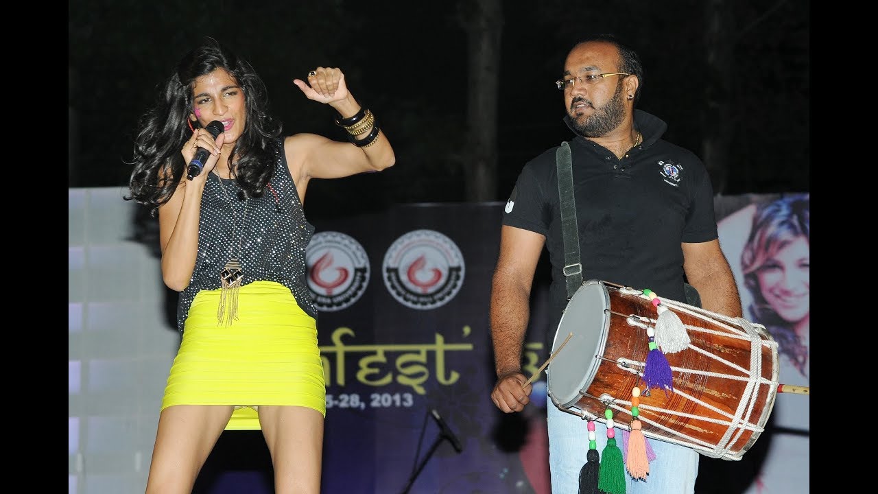 Bollywood Singer Anusha Mandhanda Rocking Performance Bangkok Thailand ...