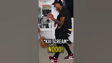Kai Cenat Plays Rapstar - Polo G On An Ukelele! 😂🎶