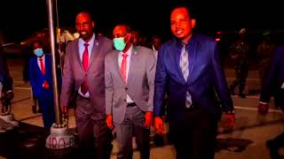 Hees Roobloow  -Raisulwasaaraha Somalia lagula hadlay