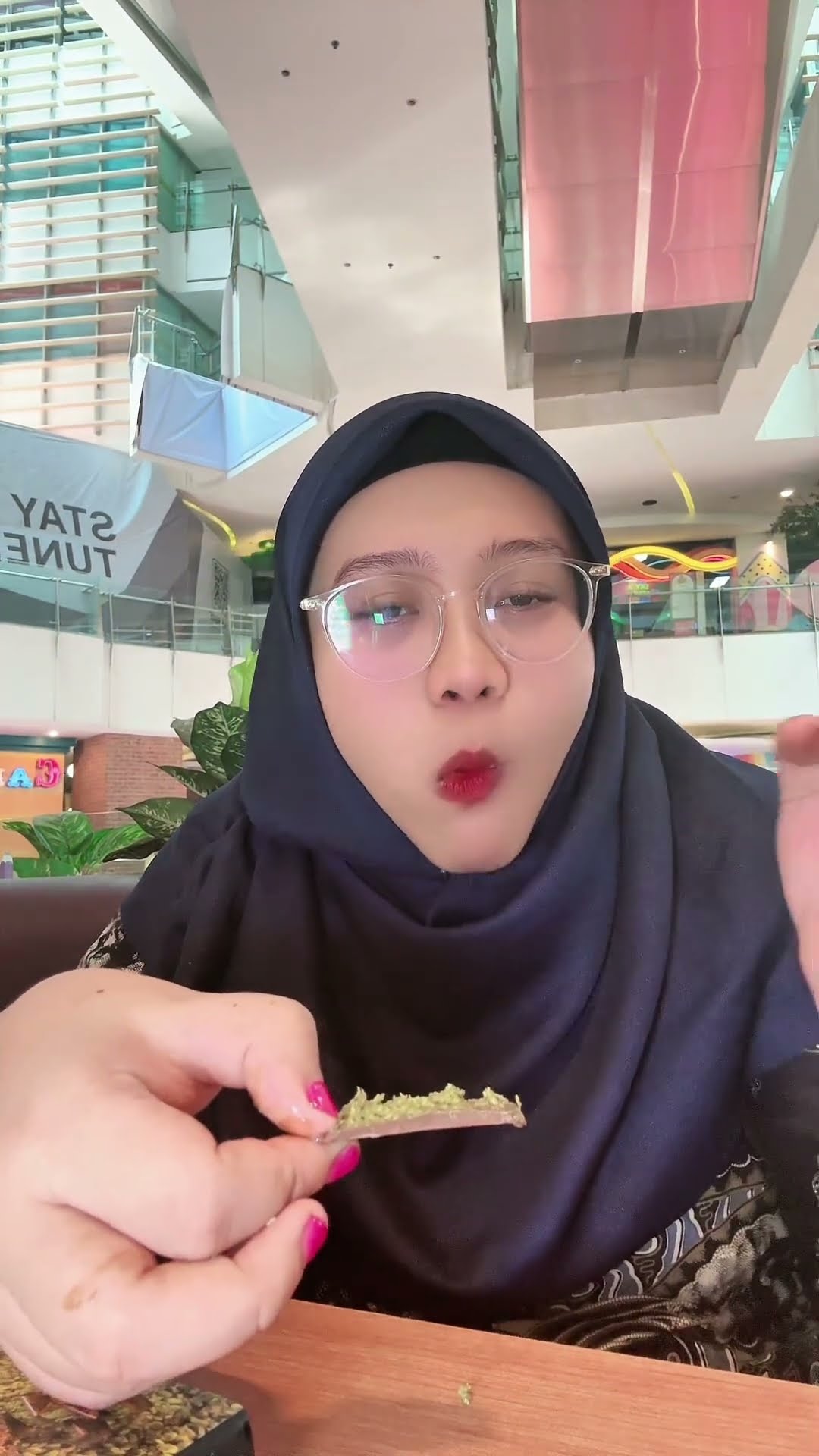 KOK BISA COKLAT DUBAI SELUMER INI?@mamikul11