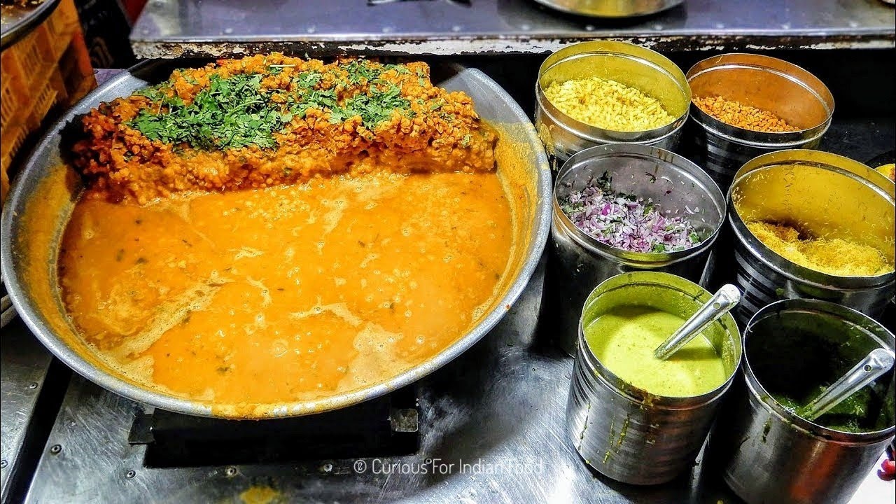 Samosa Ragdo | Pav Ragdo | Oldest Ragdawala in Rajkot | Jai Julelal ...
