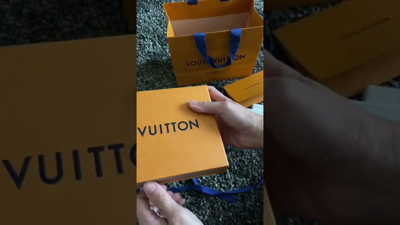 Unboxing: Louis Vuitton Emilie Wallet in Fuchsia and New Tory