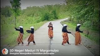 NGLENYER DANCE SDN MEDURI IV KEC. MARGOMULYO