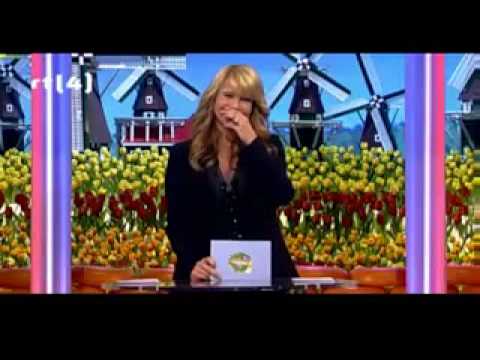 Linda de Mol heeft de slappe lach