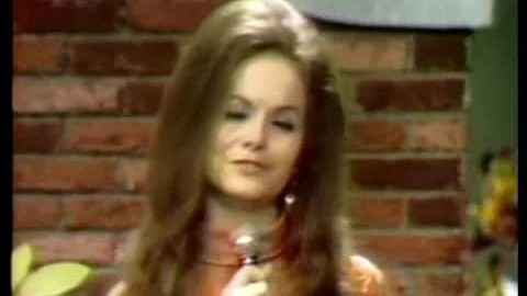 Jeannie C. Riley - (Remember Me) I'm the One Who L...