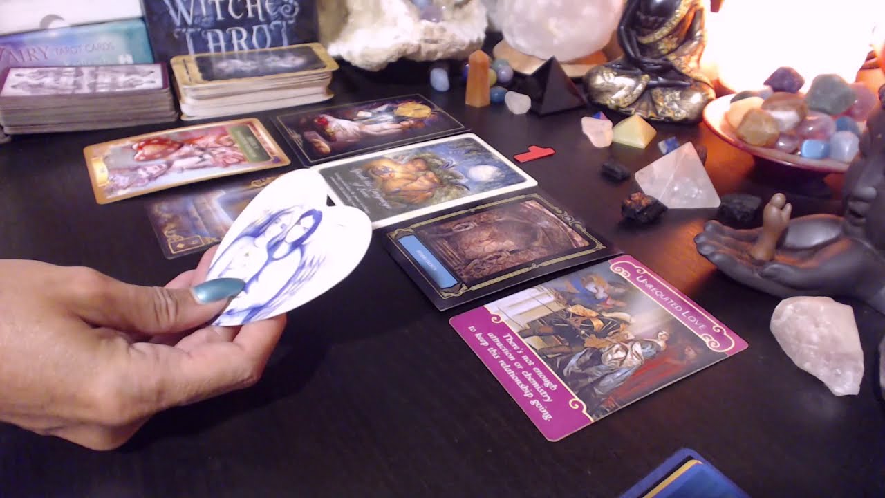 Le sue emozioni durante questo periodo di silenzio tra di noi🔮Tarocchi Interattivi