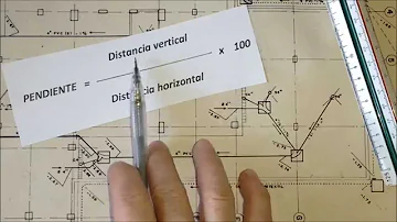 ¿Cómo se calcula la pendiente de una tubería?