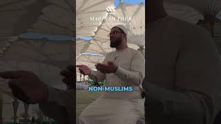 Are Non-Muslims allowed to enter Madinah?