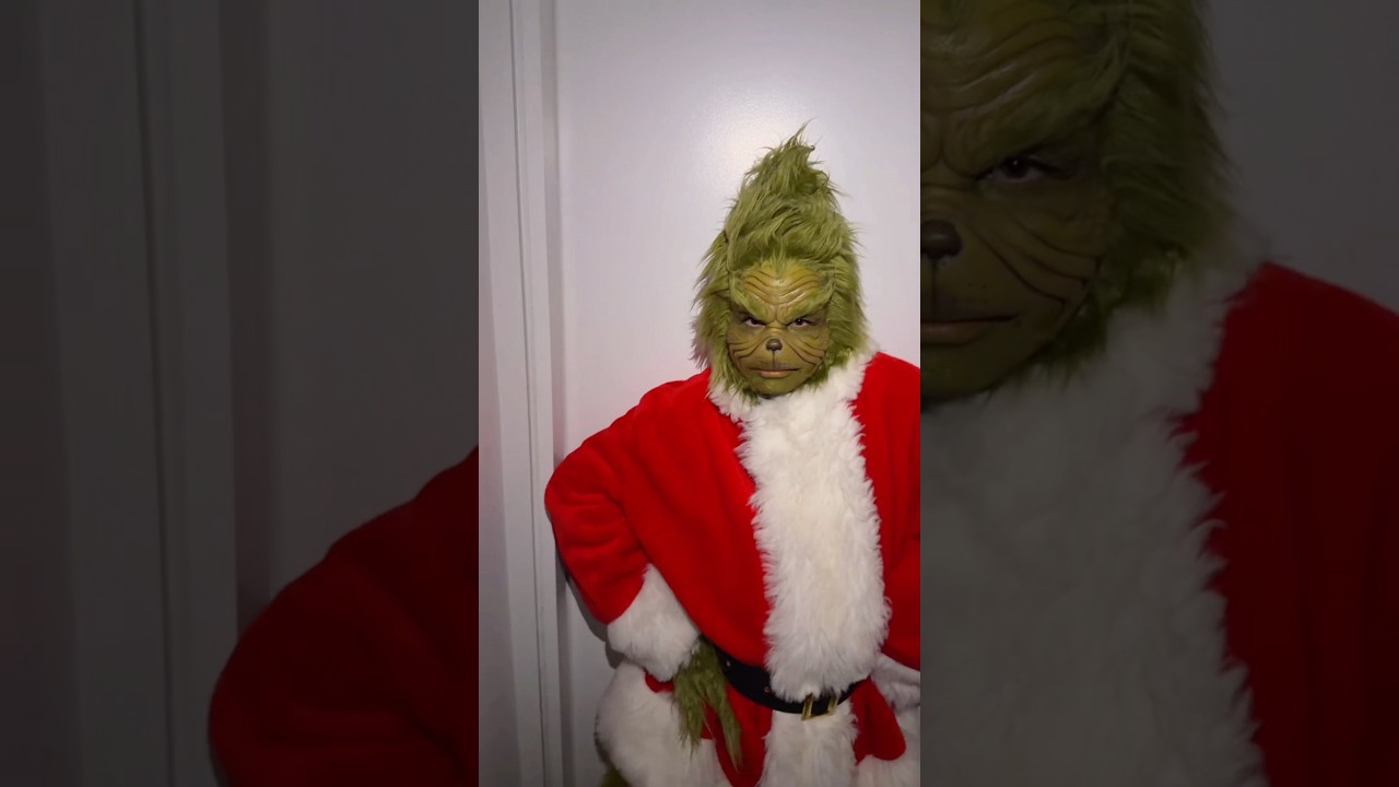 The Grinch is coming to town 😏😏😏 @S@SamanthaJaymesou slayed this glam!!!