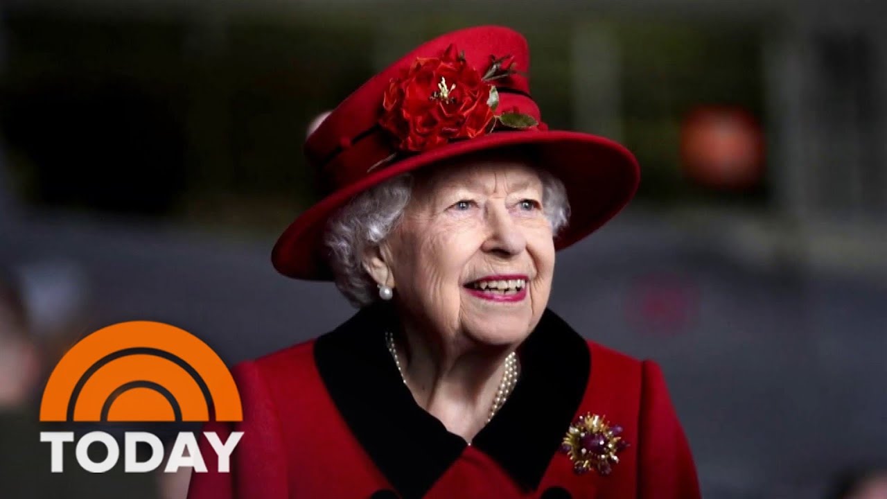 Queen Elizabeth Will Skip Climate Summit Due To Health Concerns