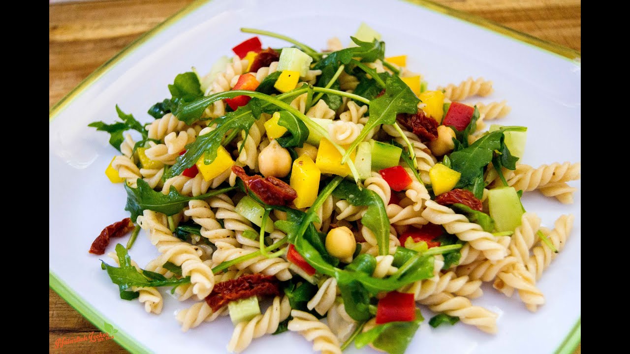 leichter, bunter Nudelsalat | vegan -- Rezept und Anleitung