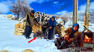 Download Lagu Blizzard and a Critical Decision: Kamran Saves Single Mother's Life in Blizzard by Bringing a Heater MP3