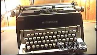 1972 Olivetti Linea 98 Manual Typewriter