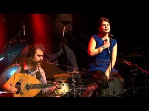 Yağmur yağar taş üstüne - Özlem Bulut Band live