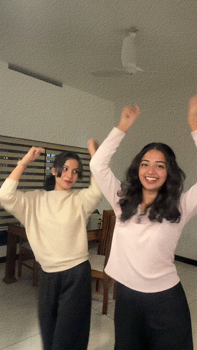 Waka waka #dance #friends #trendingreels #worldcup #trendingshorts #viral #wakawaka #football