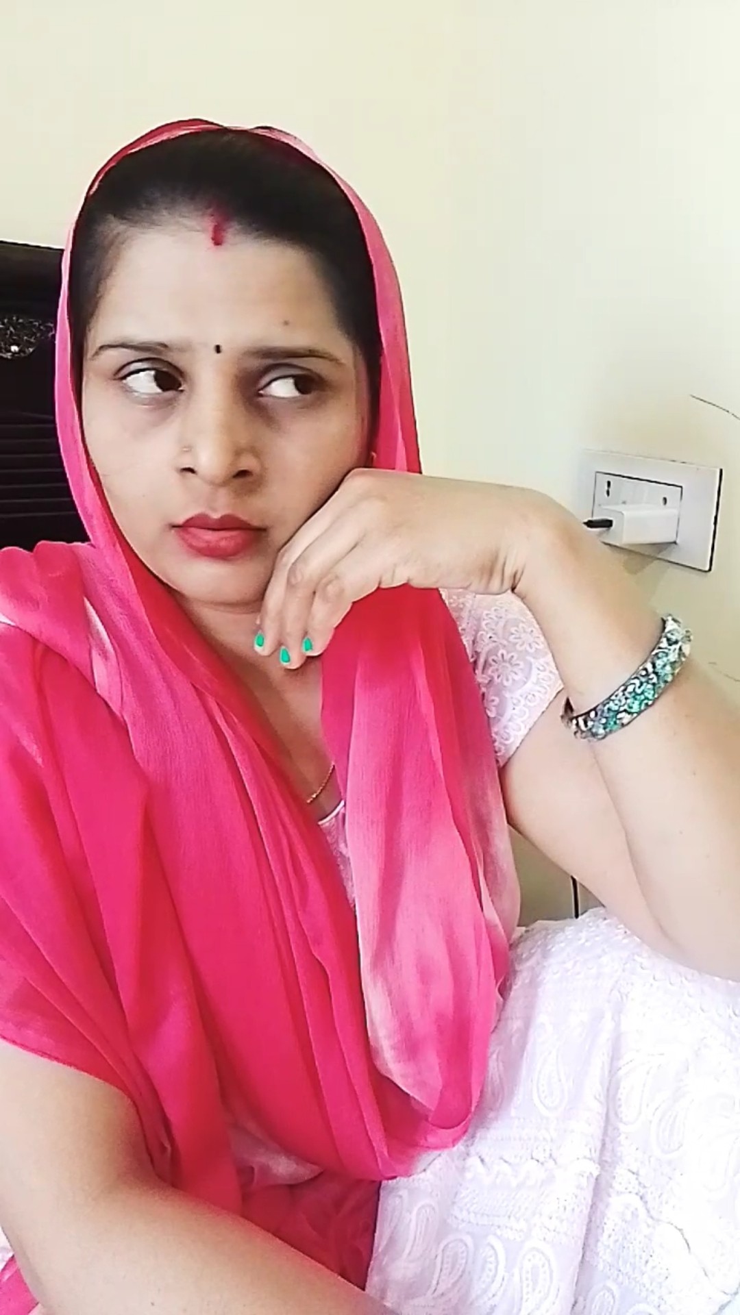 पडोसी #comedy #entertainment #husbandwifecomedy #devere #shorts #avdhi