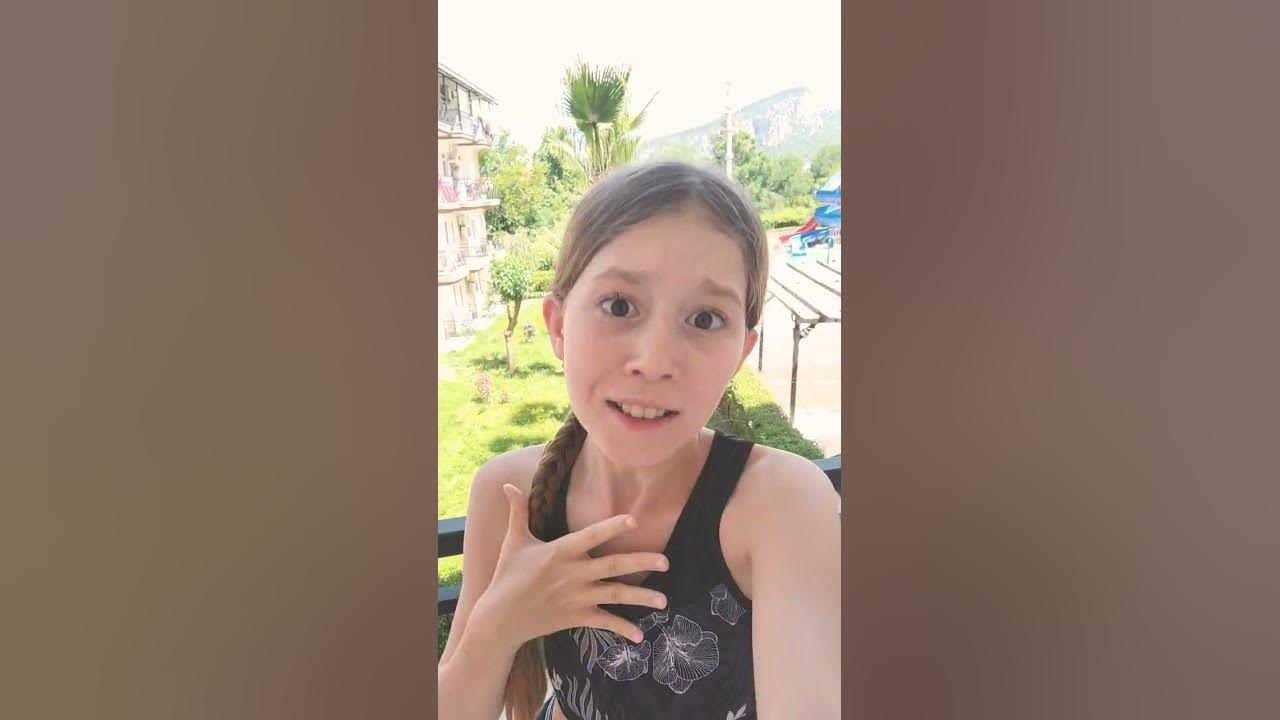 Как уговорить маму пойти погулять? - YouTube