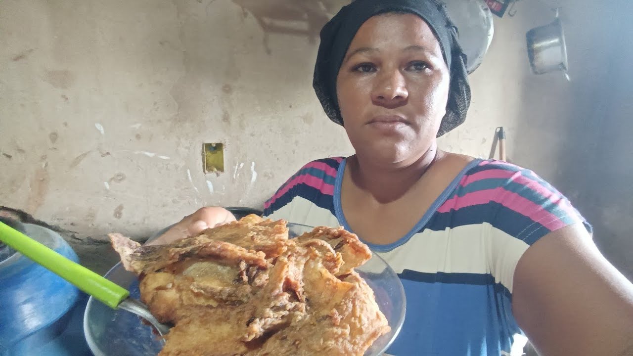 CAFÉ DA MANHÃ PEIXE COM CUSCUZ