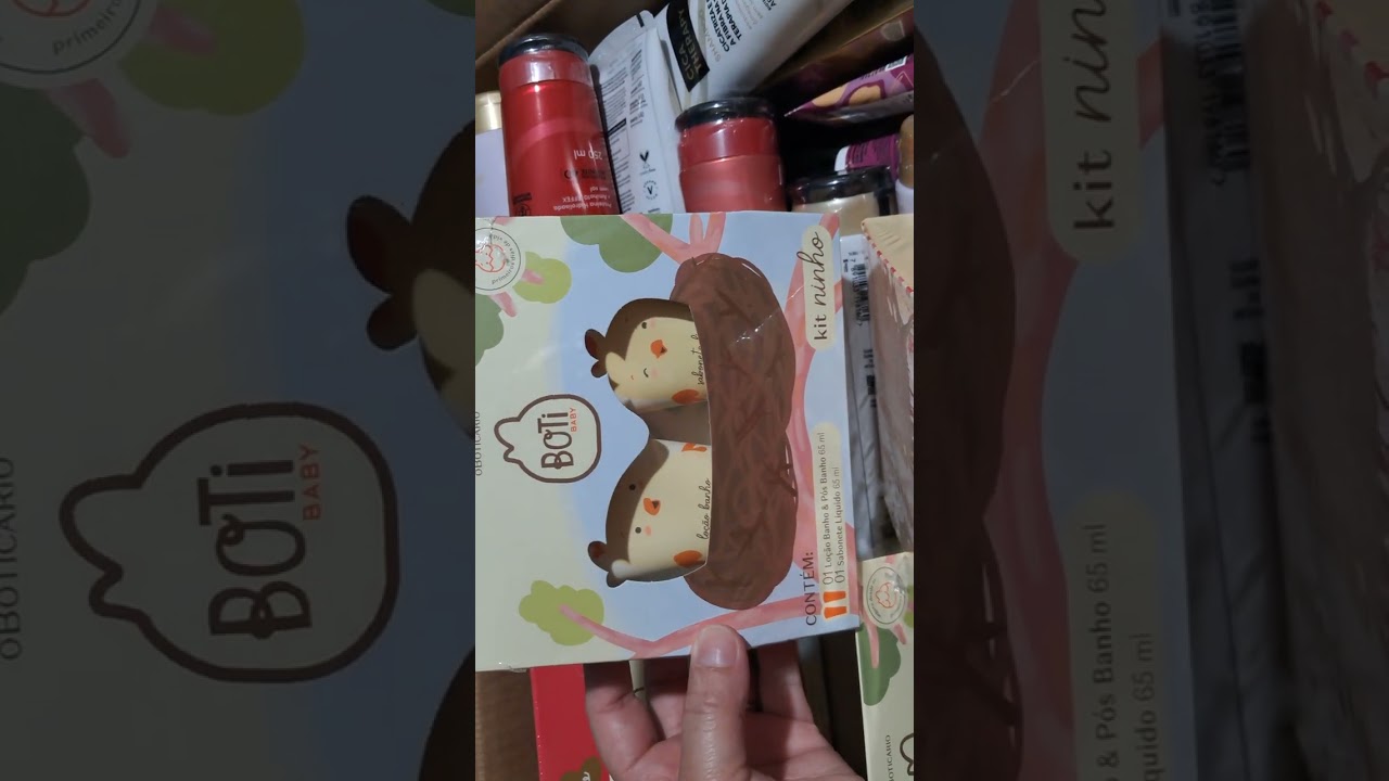 Abertura de caixa da Boticário cheio de novidades falando sobre o Natal 