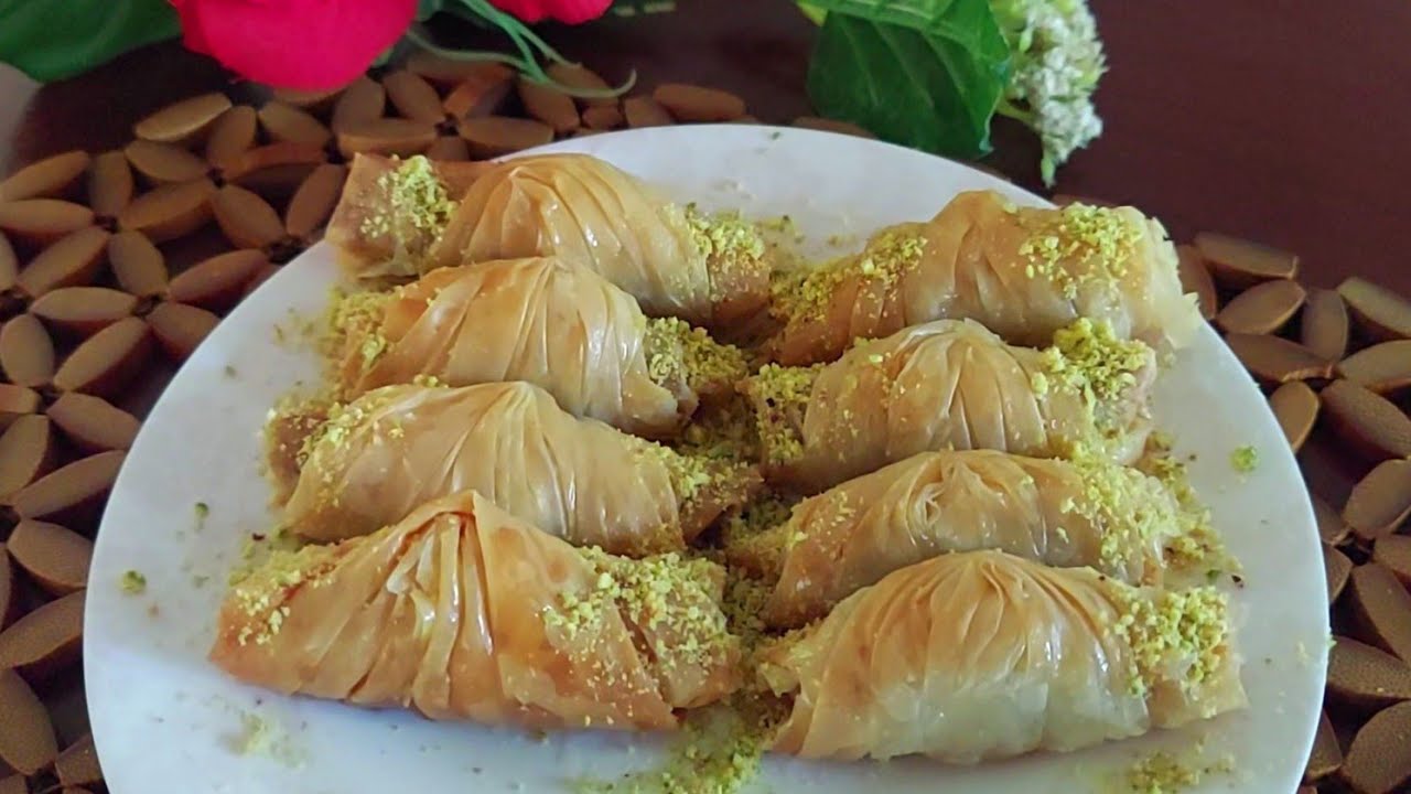 طريقتين سهلتين‼️لتشكيل هذه البقلاوة 👌Two ways to make this baklava