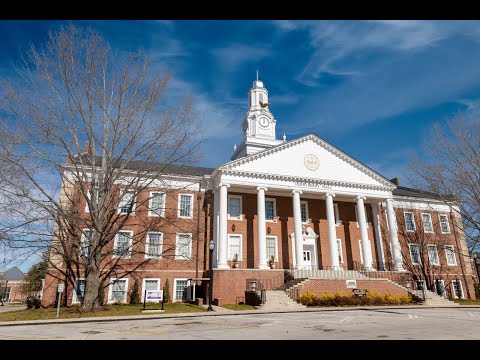 Derryberry Hall Christmas 2022 Derryberry Hall Gets A New Cupola - Youtube