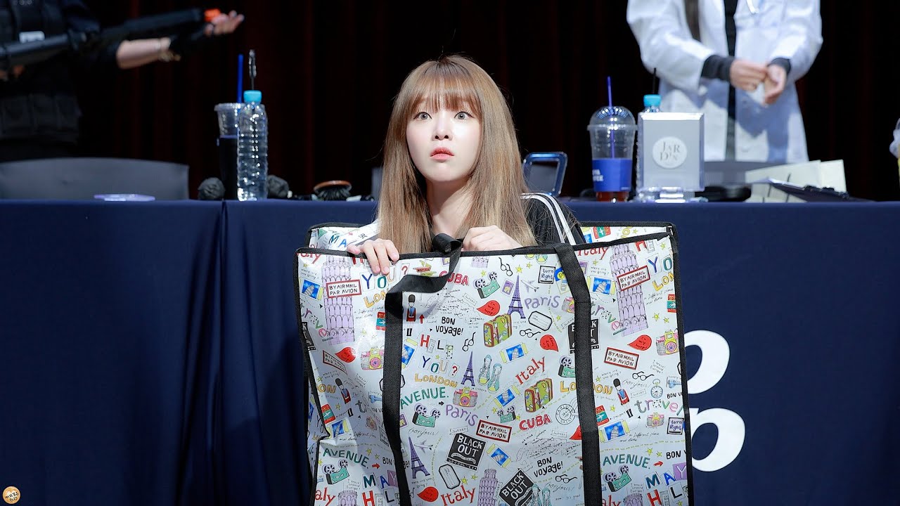 241012 오마이걸 승희 (Seunghee) - 'Classified' 점프업 팬사인회 @송도아트홀