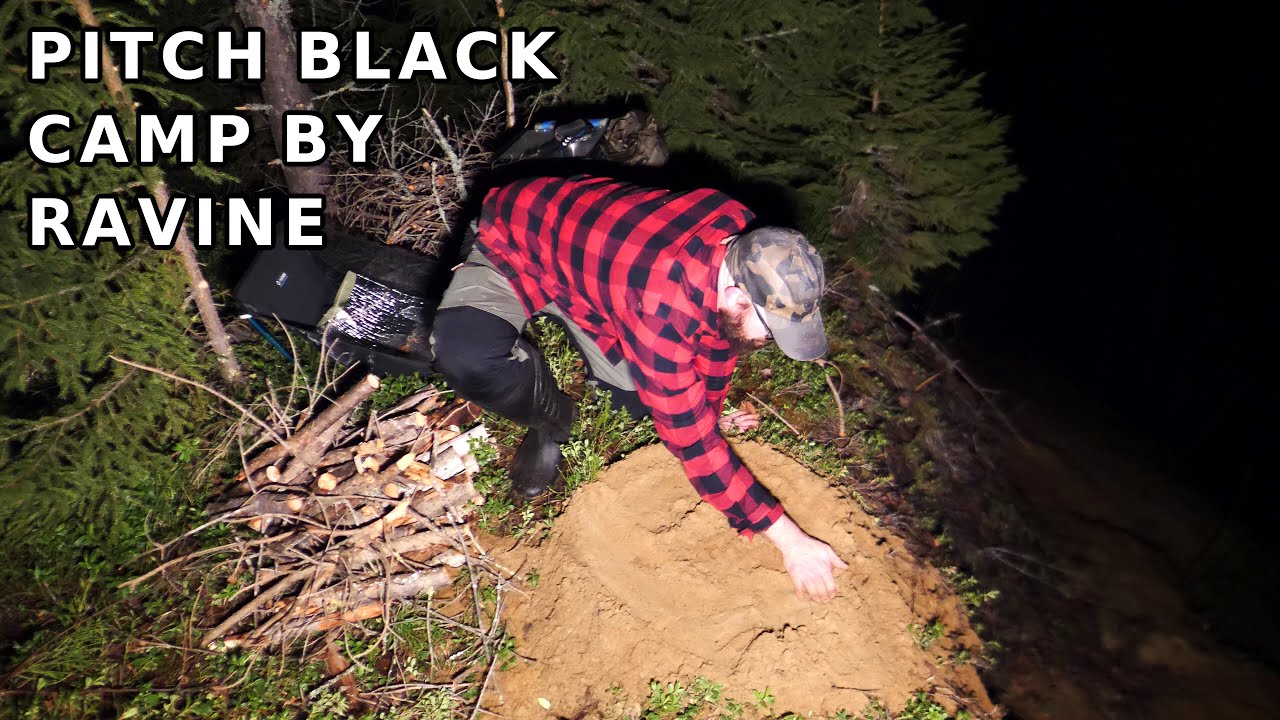 Pit Ravine Pitch black camping by ravine - Make sand fire pit - Gather firewood in ...