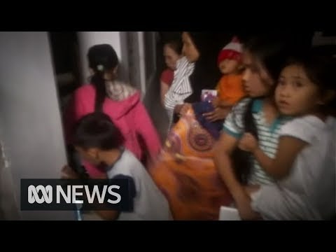 Indonesia earthquake leaves at least 82 dead in Lombok and Bali as residents fear tsunami