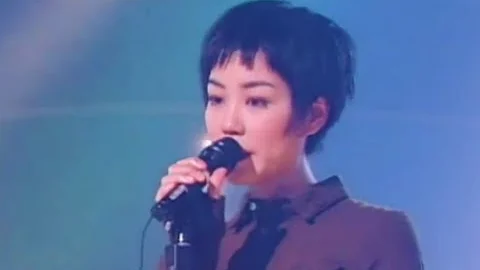 Faye Wong 王菲  王靖雯  --  Everything 1995 菲菲非常係我