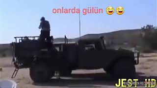 Onlarda asker bizde asker Bu T üm Avrupaya gelsin (Onlarda Gülün  Bizde gururlanın)