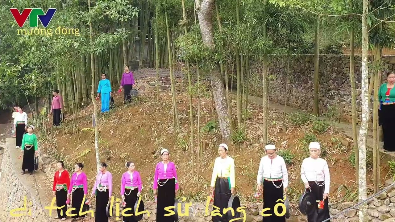 древняя деревня Динь