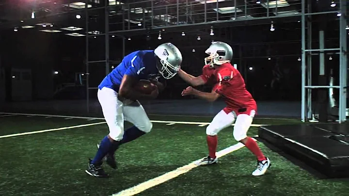 Brandon Jacobs hits as hard as a running bull and ...