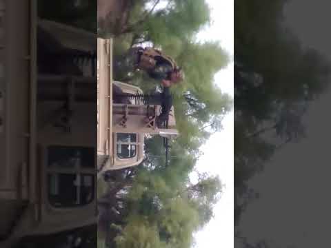 الشهيد القائد زياد ابو طارق يعزف على الدوشكا